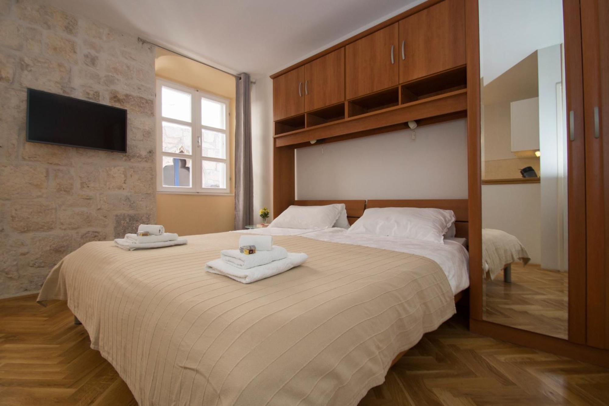 Old Town Apartments Korcula Town Exterior photo