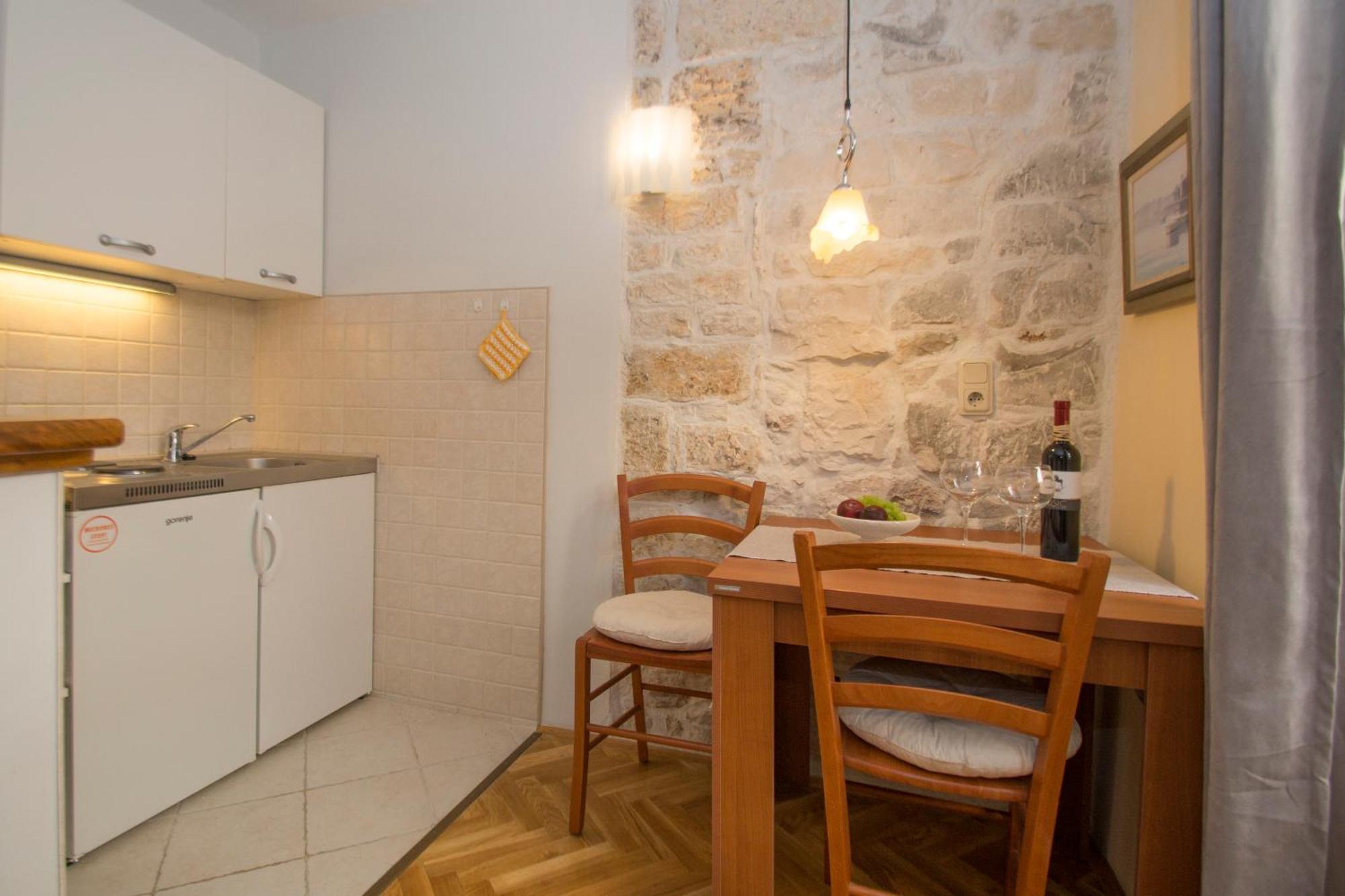 Old Town Apartments Korcula Town Exterior photo